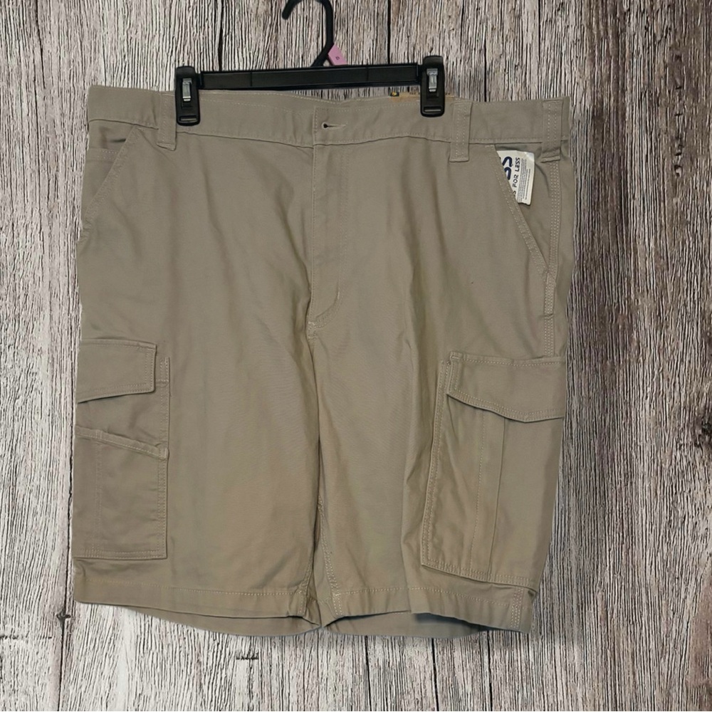 Carhartt Men's Khaki Cargo Shorts size 42 x 11